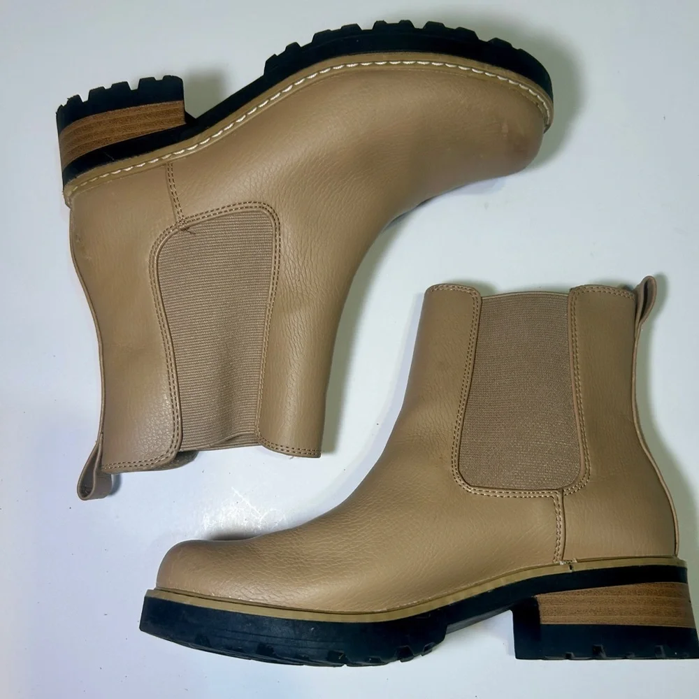 Tan Leather Chelsea Ankle Boots | Lug Sole Block Heel Booties